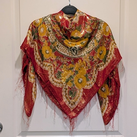 NWOT Beckwoman 36"x36" Indian Cotton Gold Metallic Floral Mandala Scarf - Picture 3 of 4